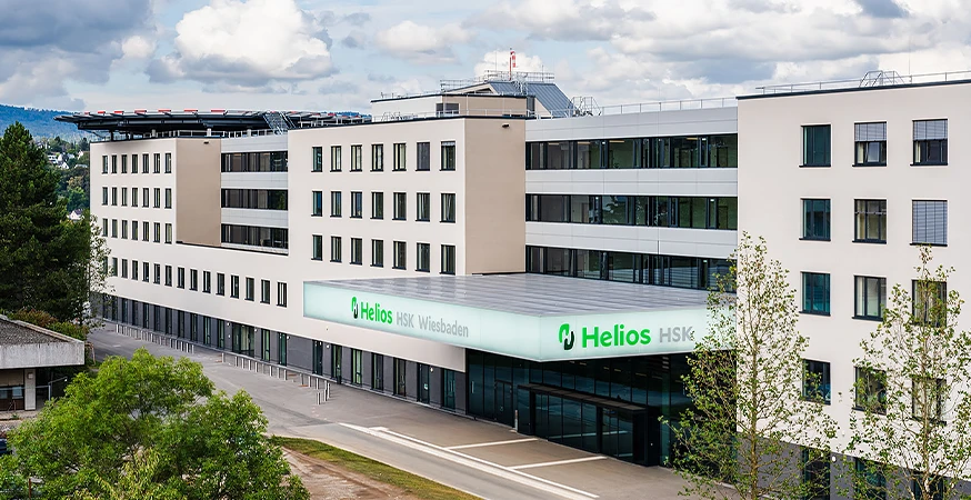 Helios HSK Wiesbaden in der Außenansicht